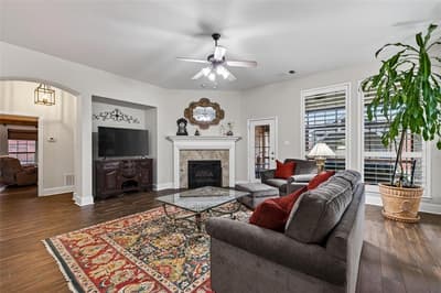 2636 Deer Hollow Drive, Little Elm TX 75068 - Photo 4