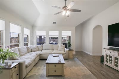 1316 Stoneleigh Place, Aubrey TX 76227