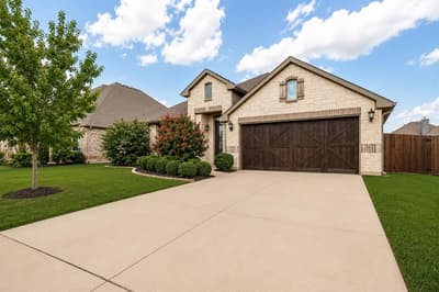 734 Larkspur Lane, Midlothian TX 76065 - Photo 2