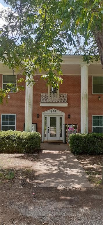 300 S Mockingbird Lane, Keene TX 76059