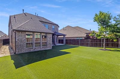 8517 Lake Arrowhead Trail, McKinney TX 75071 - Photo 2