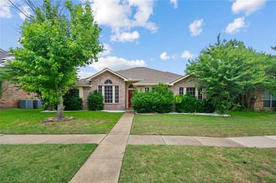 2726 Crosslands Drive, Garland TX 75040
