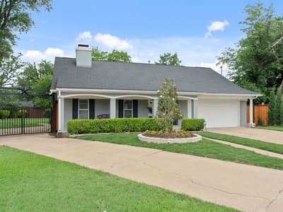 1109 Hadrian Court, Irving TX 75062 - Photo 3