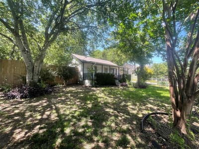 611 Crestside Drive, Duncanville TX 75137
