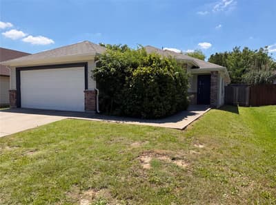 2824 Saint Bernard Drive, Dallas TX 75233