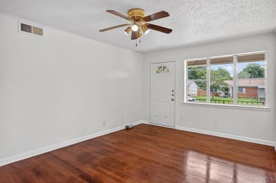 1619 Longview Street, Mesquite TX 75149 - Photo 4