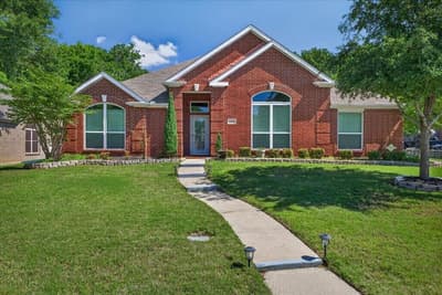 913 Chapel Drive, Denton TX 76205