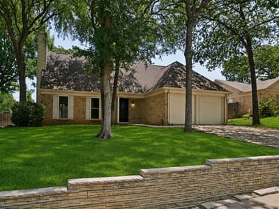 1706 Acorn Drive, Euless TX 76039