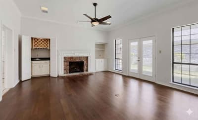 1201 St James Place, Arlington TX 76011 - Photo 4