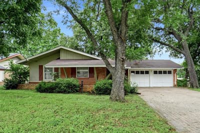 2222 Woodoak Drive, Irving TX 75060