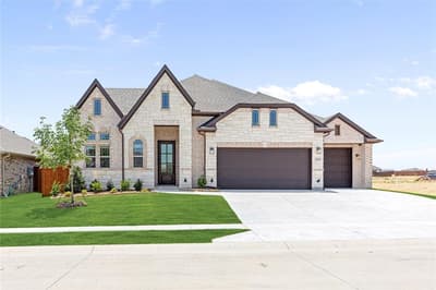 1033 Emerald Trace Drive, Justin TX 76247