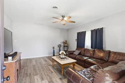 401 W Mesquite Street, Gunter TX 75058 - Photo 5
