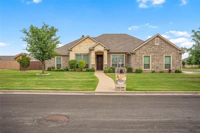 283 Briarleaf Circle, Hewitt TX 76643