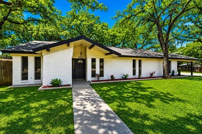 1917 Toplea Drive, Euless TX 76040