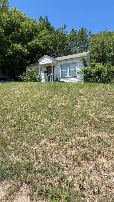 1531 Padgitt Avenue, Dallas TX 75203