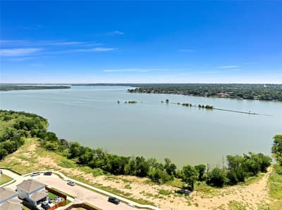 5528 Topwater Trail, Fort Worth TX 76119