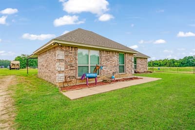 1890 County Road 34520, Sumner TX 75486 - Photo 2
