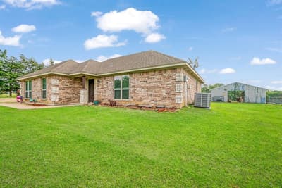 1890 County Road 34520, Sumner TX 75486 - Photo 3