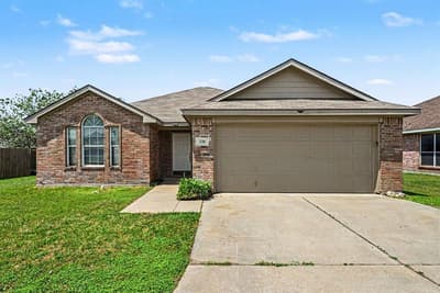 138 Kings Way Drive, Rhome TX 76078