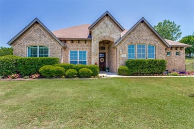 10248 Mustang Wells Drive, Fort Worth TX 76126 - Photo 3