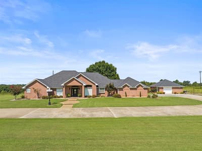3673 County Road 4550, Mount Pleasant TX 75455 - Photo 2