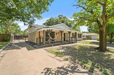 2795 Beechmont Drive, Dallas TX 75228 - Photo 2