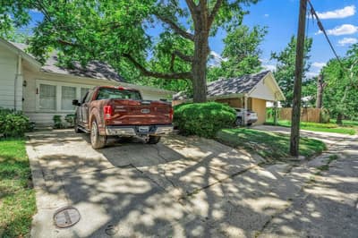 605 Davis Street S, Sulphur Springs TX 75482 - Photo 3