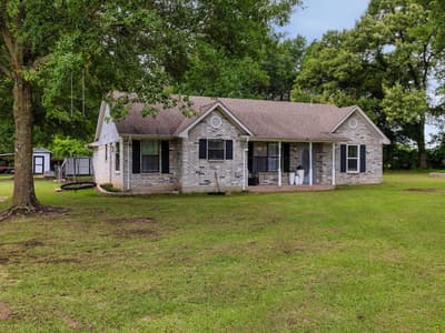 300 Rs County Road 3367, Emory TX 75440