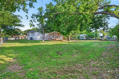 2006 SE 20th Street, Mineral Wells TX 76067 - Photo 2