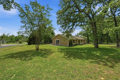 100 Cayuga Cove, Lake Kiowa TX 76240 - Photo 4