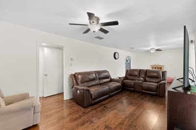 8927 Beckley View Avenue, Dallas TX 75232 - Photo 5