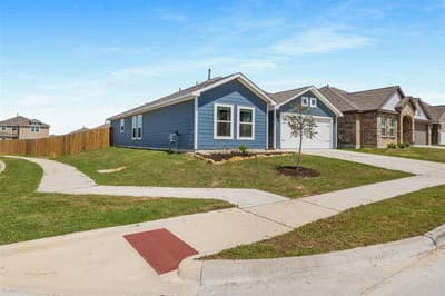 932 American Flyer Boulevard, Fort Worth TX 76108 - Photo 3