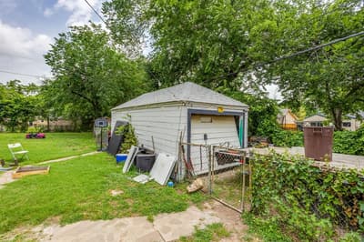 2529 Primrose Avenue, Fort Worth TX 76111 - Photo 2