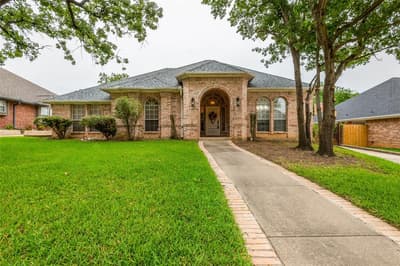 2708 Steeplechase Court, Hurst TX 76054