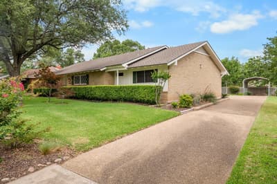 4907 Lake Englewood Drive, Waco TX 76710 - Photo 3