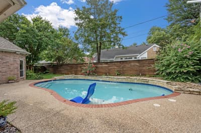 3317 Tiverton Court, Arlington TX 76001 - Photo 2