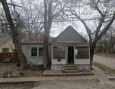 519 S 5th Street, Bonham TX 75418