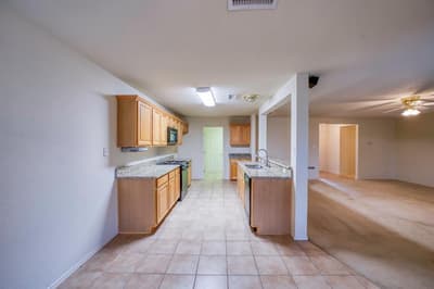 320 Shane Lane, Burleson TX 76028 - Photo 5