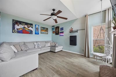 1407 Ranchview Court, Carrollton TX 75007 - Photo 4
