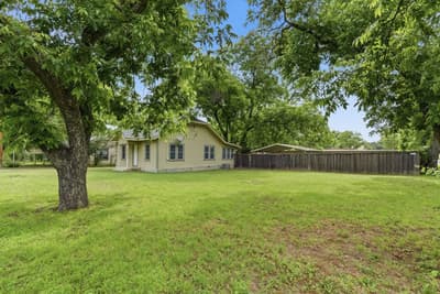 525 S Austin Street, De Leon TX 76444 - Photo 2