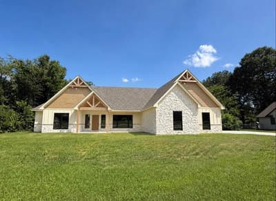 5040 Farm Road 195, Paris TX 75462