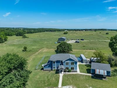 1184 County Road 1785, Sunset TX 76270