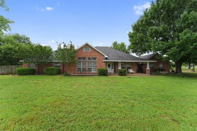 302 Thorntree Drive, Ovilla TX 75154