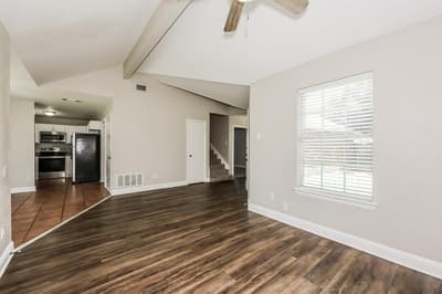 10522 Woodleaf Drive, Dallas TX 75227 - Photo 4