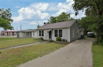 2021 Denison Street, Denton TX 76201
