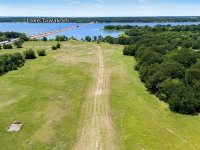 220 Swan Parkway, East Tawakoni TX 75472 - Photo 3