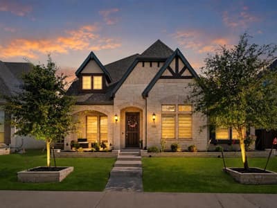 12543 Mercer Parkway, Farmers Branch TX 75234