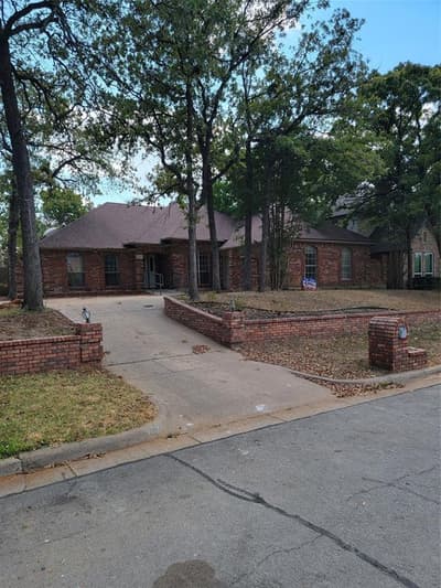 4904 Saddleback Road, Arlington TX 76017 - Photo 3