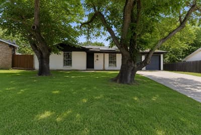 714 S Deerfield Circle, Arlington TX 76015