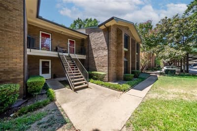 2505 Wedglea Drive # 126, Dallas TX 75211